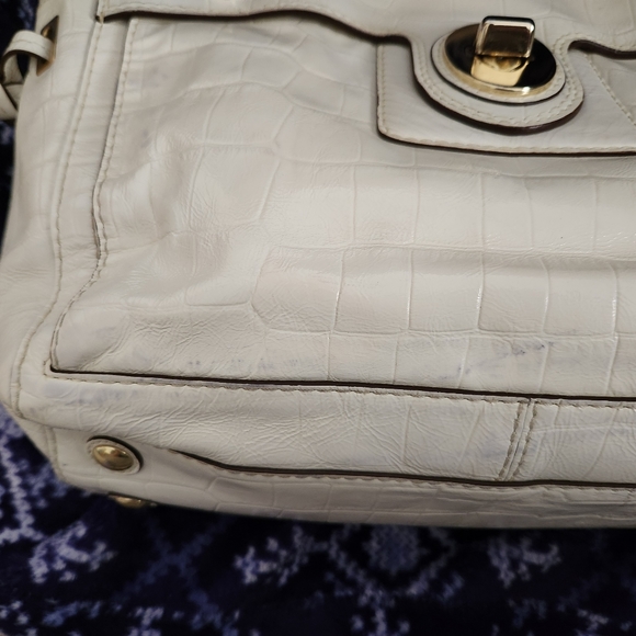 Coach Peyton Leather Handbag Satchel -- Patent in Ivory Cream - Picture 10 of 11